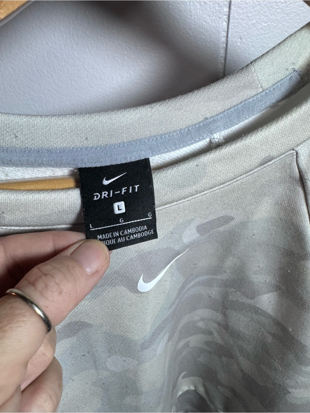 Nike Dri-FIT Light Beige Camo Tee